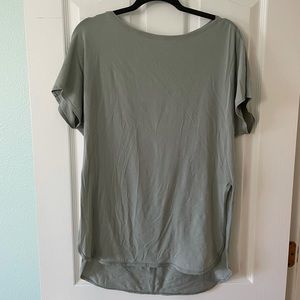Lululemon T-shirt